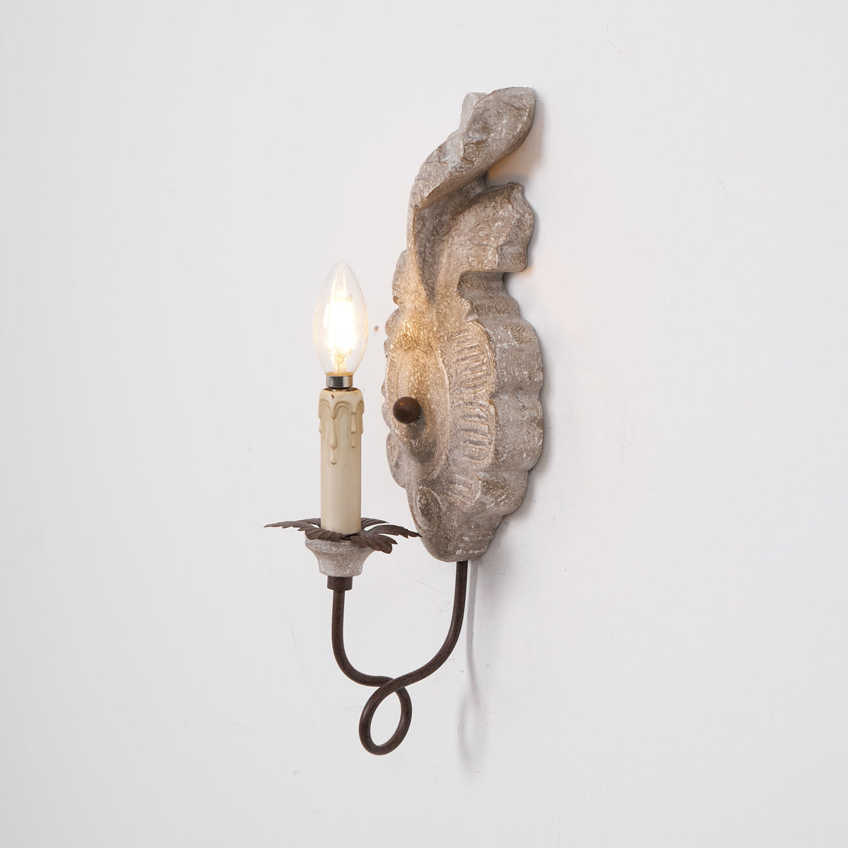 Reniise wandlamp