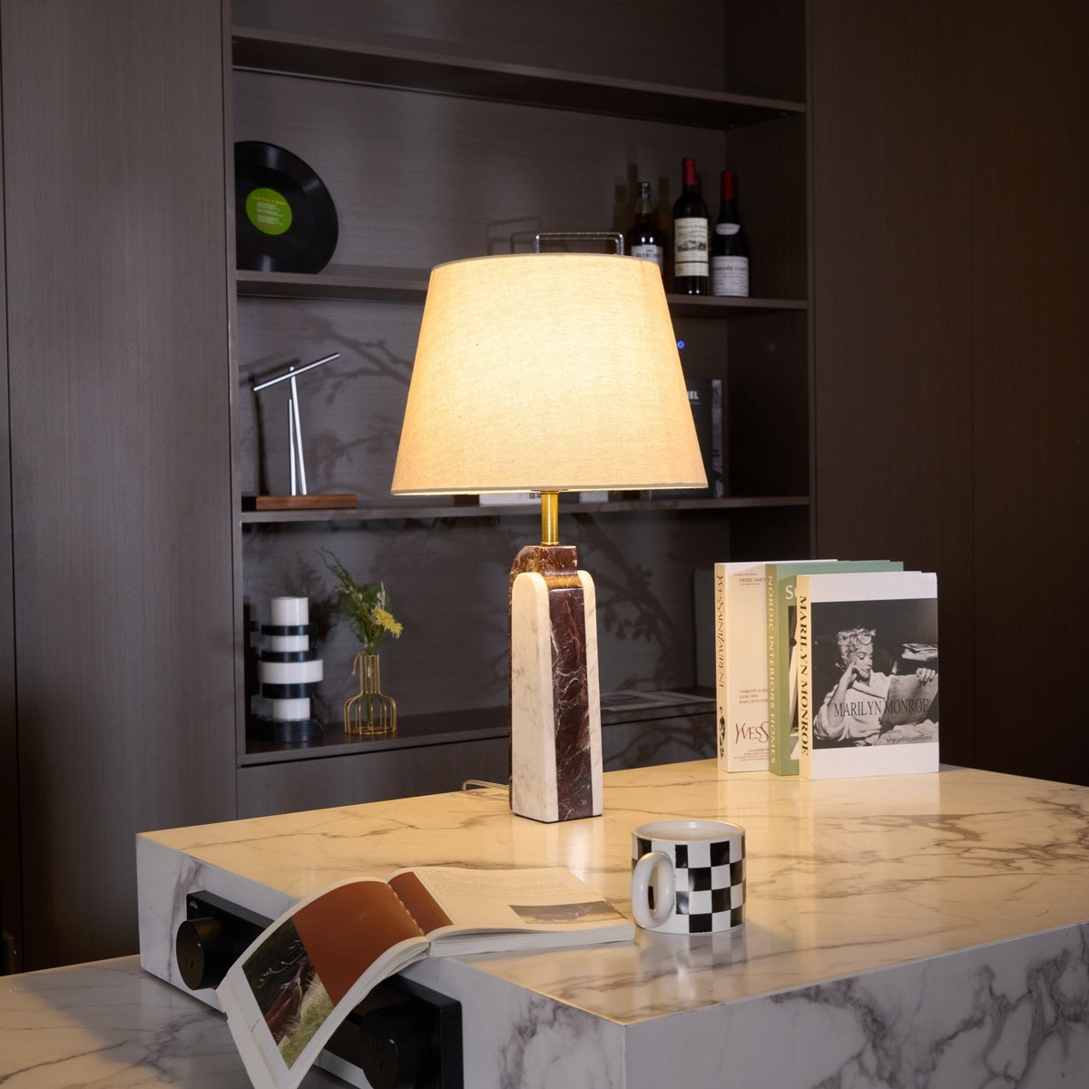 Jovix moderne tafellamp van marmer