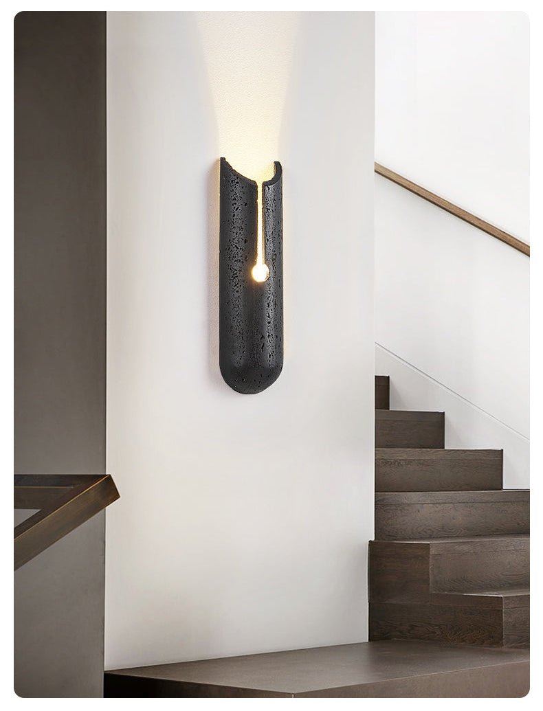 Elraeila Split Zwart travertin wandlamp