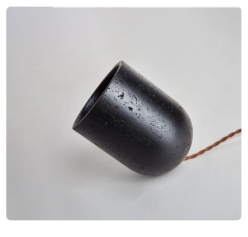 Lumi minimalistisch Zwart travertin tafellamp