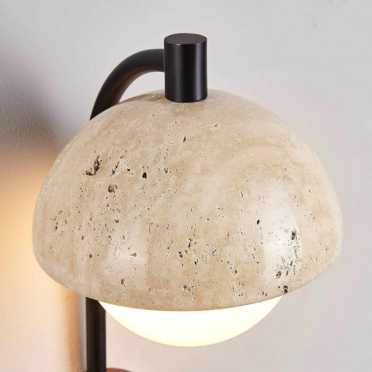 Valelaine wandlamp met travertin