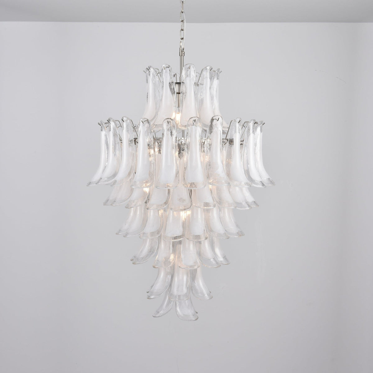 Eirivine kroonluchter wit Cloud glas Petals met bloemblaadjes