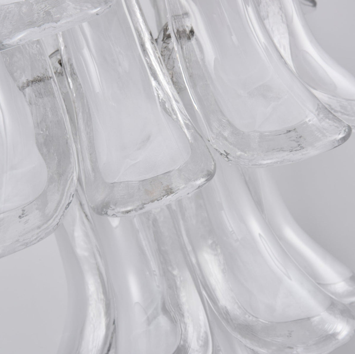 Eirivine kroonluchter wit Cloud glas Petals met bloemblaadjes