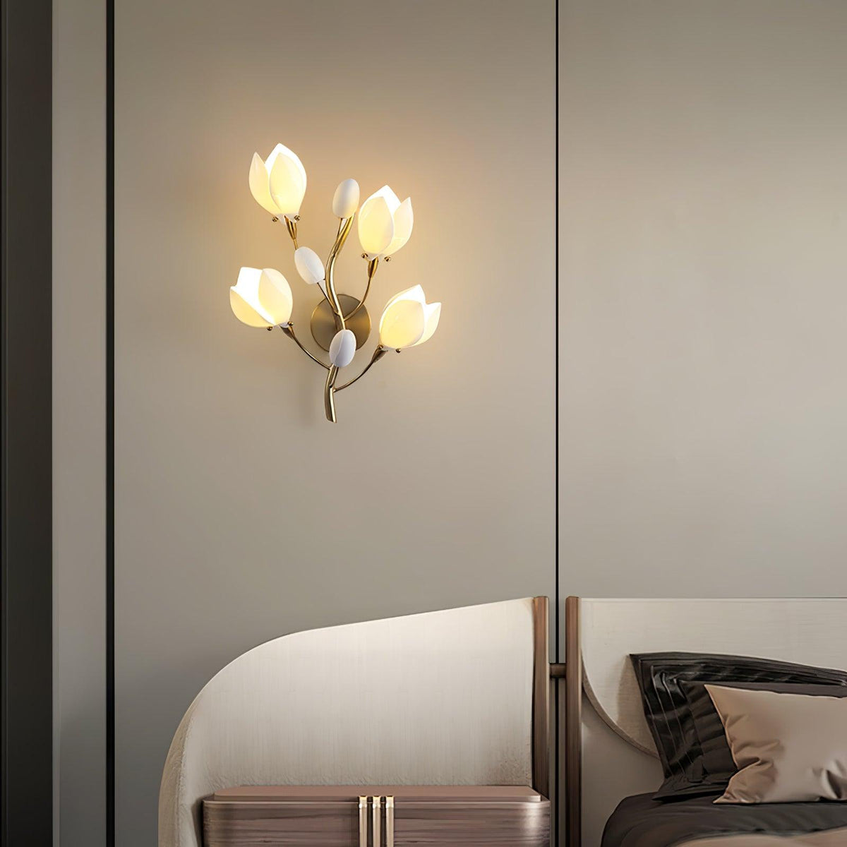 Dirixa Magnolia elegantie wandlamp van keramiek