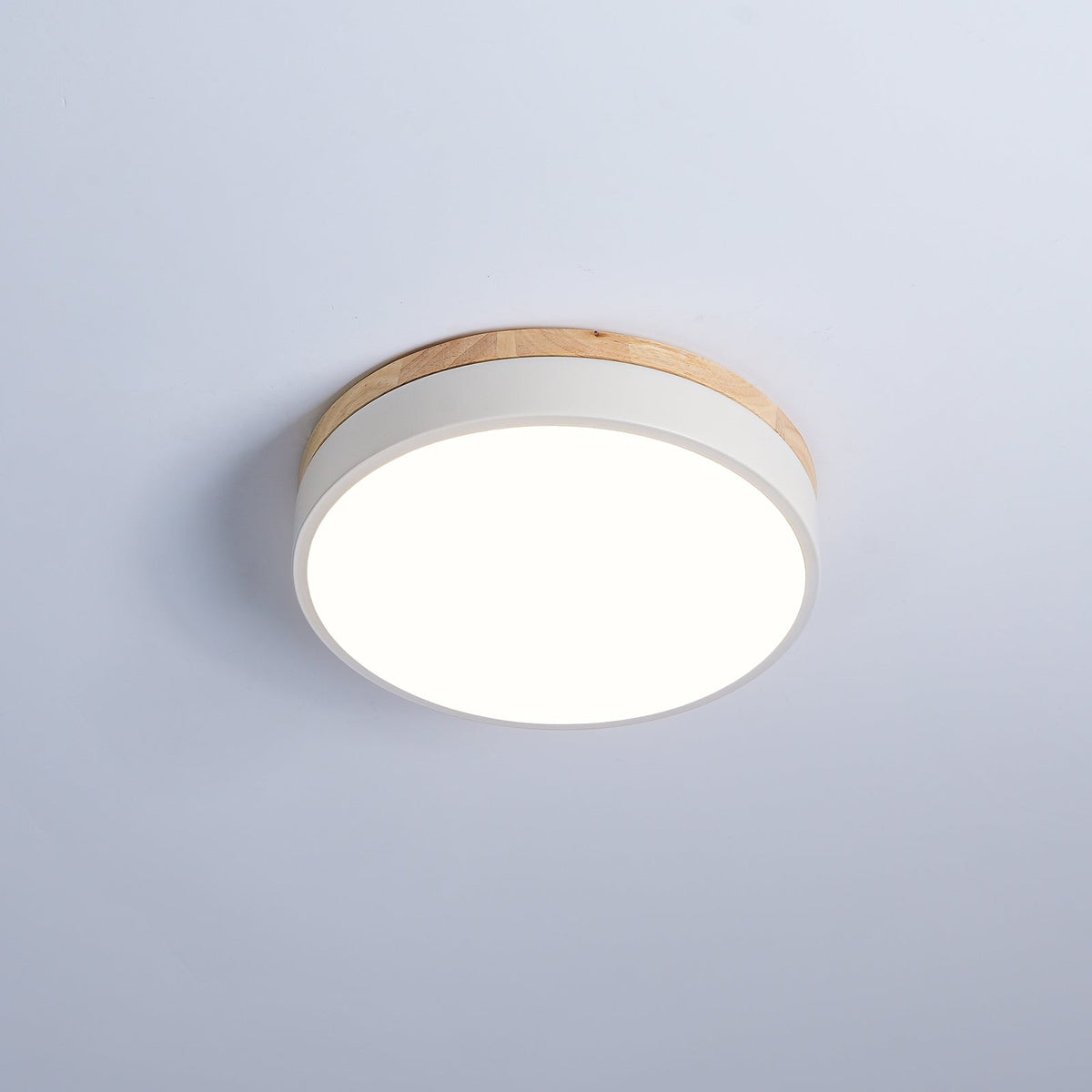 Daelis Witte Ronde plafondlamp met Houten Accent