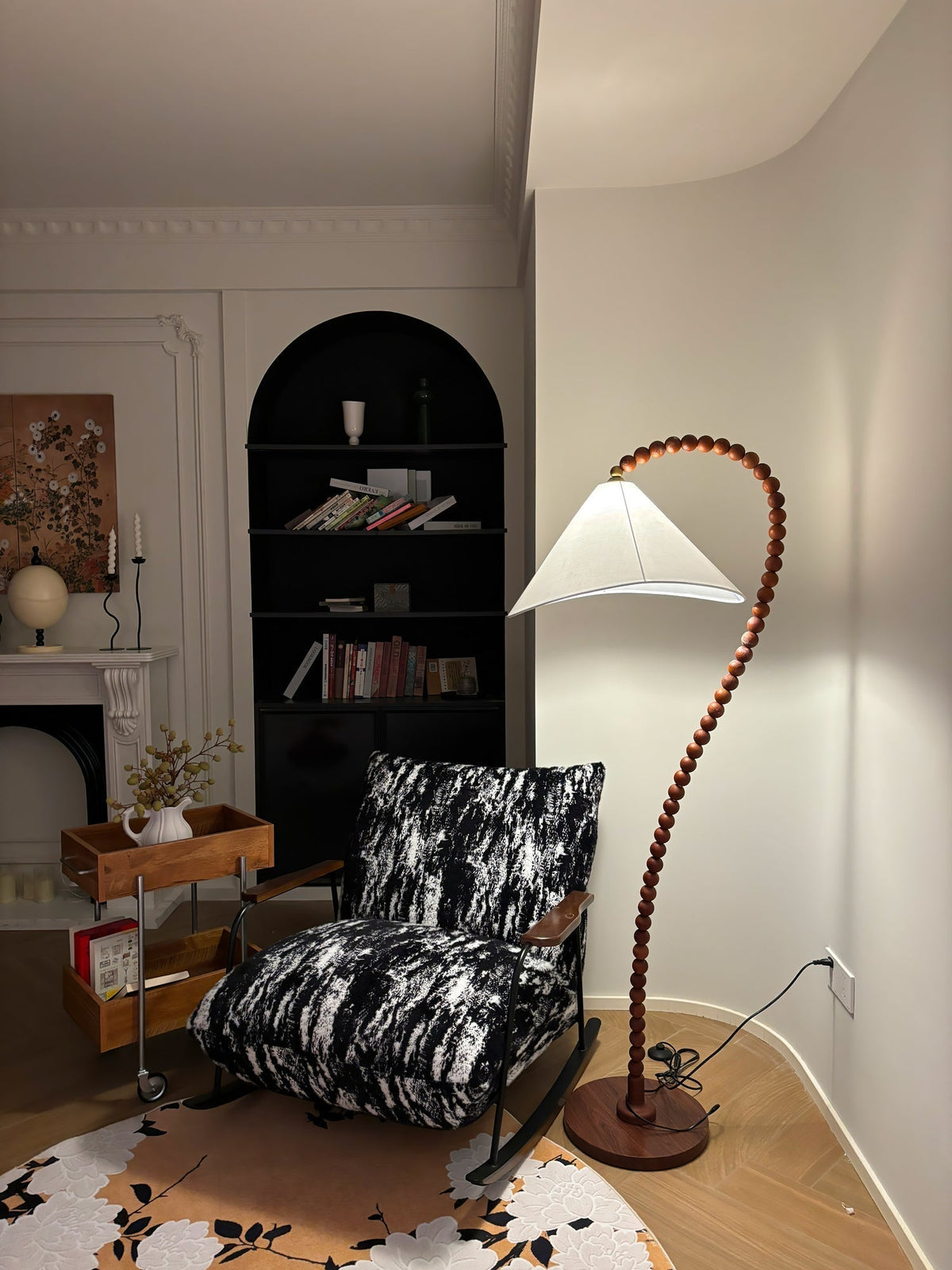 Nadia Moderne vloerlamp van walnoothout