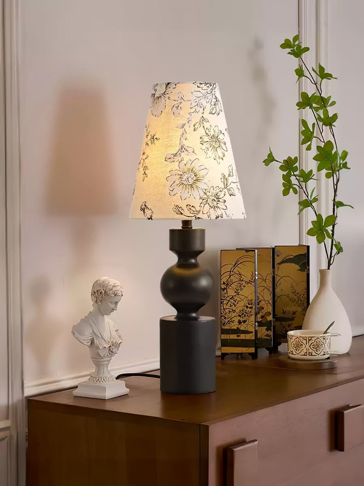 Thorne Vintage tafellamp van donker walnoothout