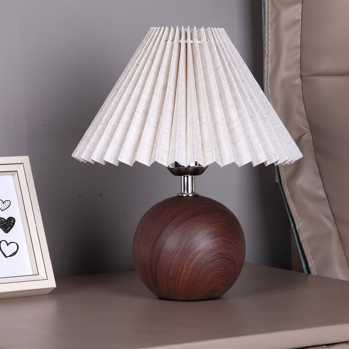 Zesilon houten bal tafellamp