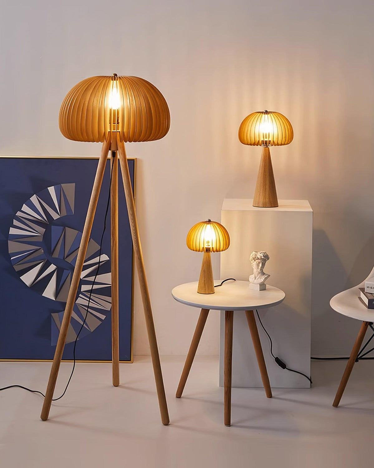 Zetalyre houten vloerlamp met driepoot