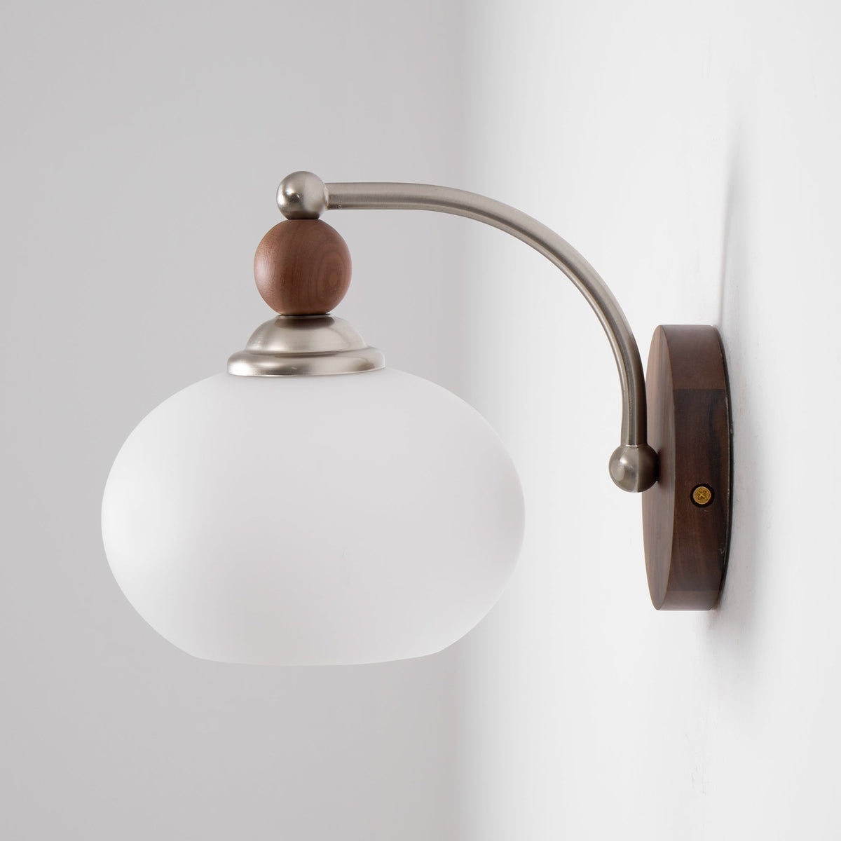 Vicare premium glazen wandlamp in Noordse kunststijl