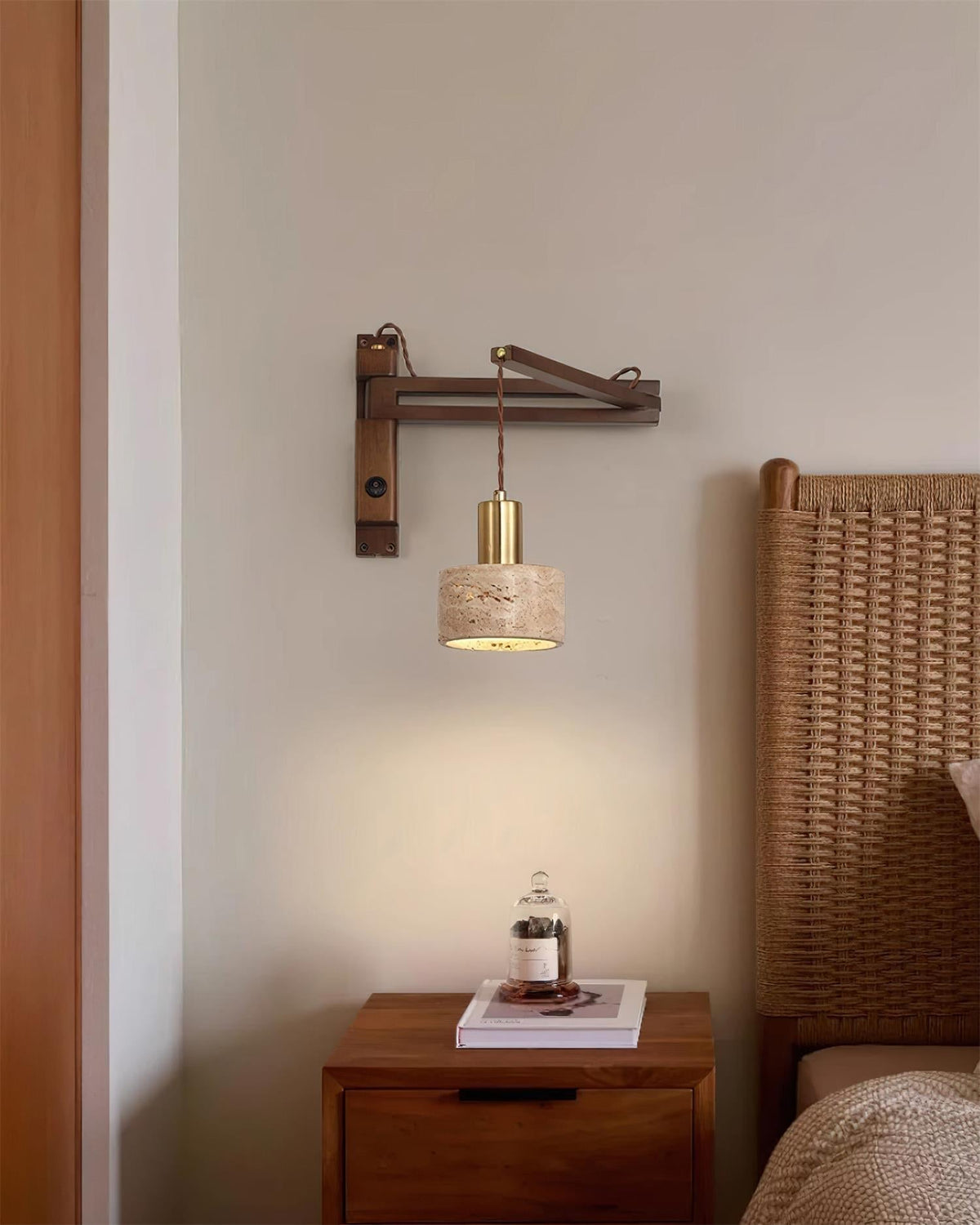 Lavenil wandlamp