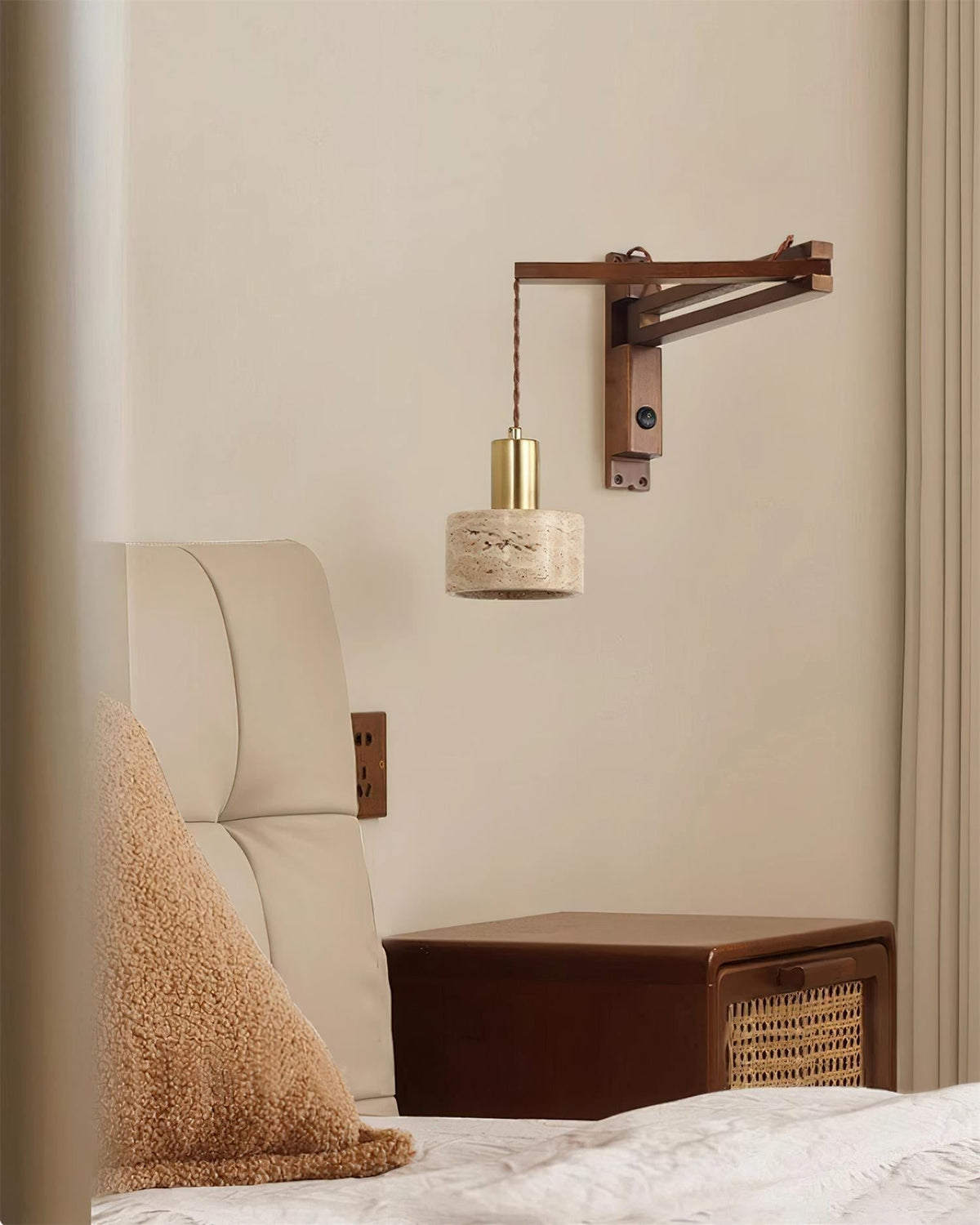 Lavenil wandlamp