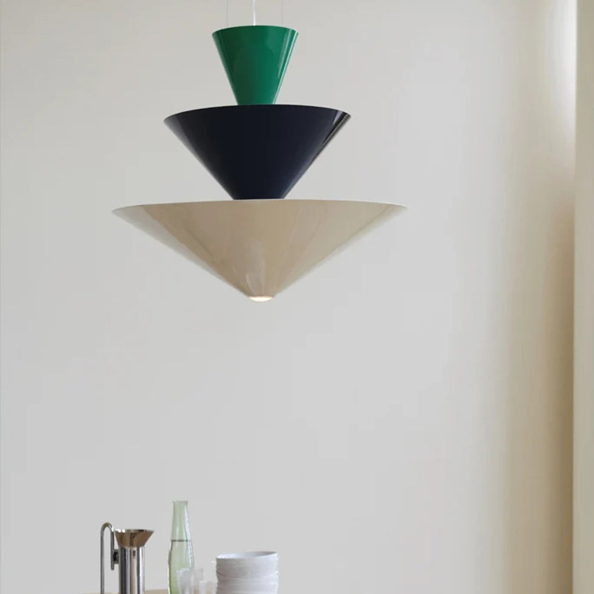 Pyramia hanglamp met gestapelde kleurblokken