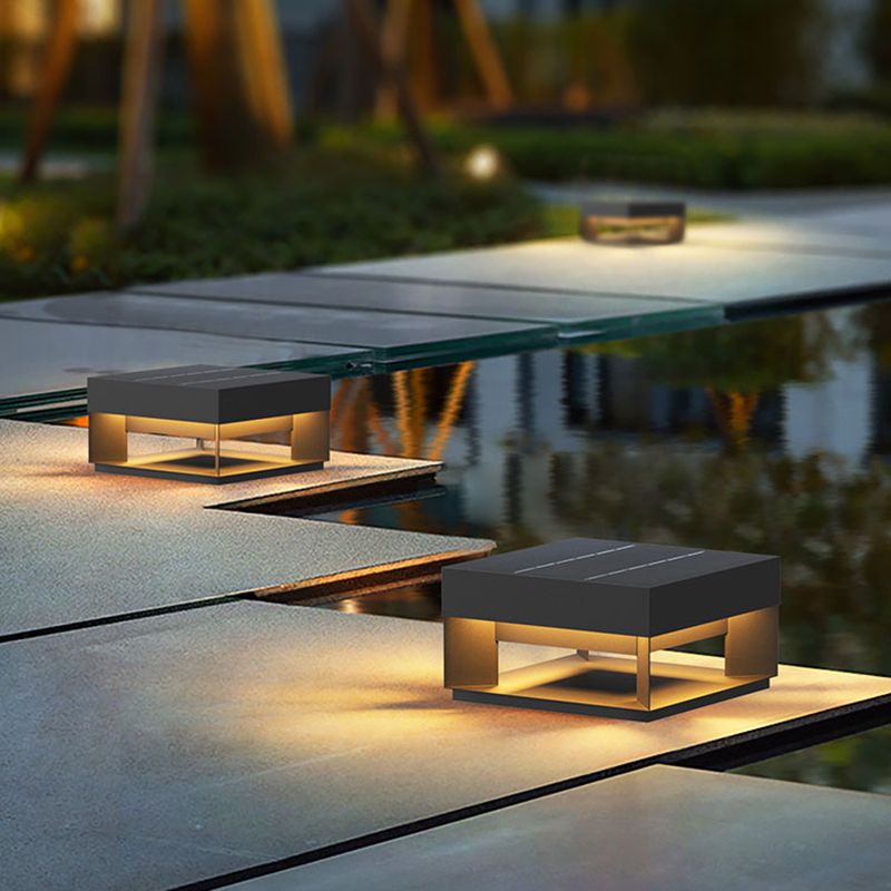 Riley Moderne LED Kubus Buitenlamp Zonne Metaal Zwart Tuin/Stoeprand/Balkon