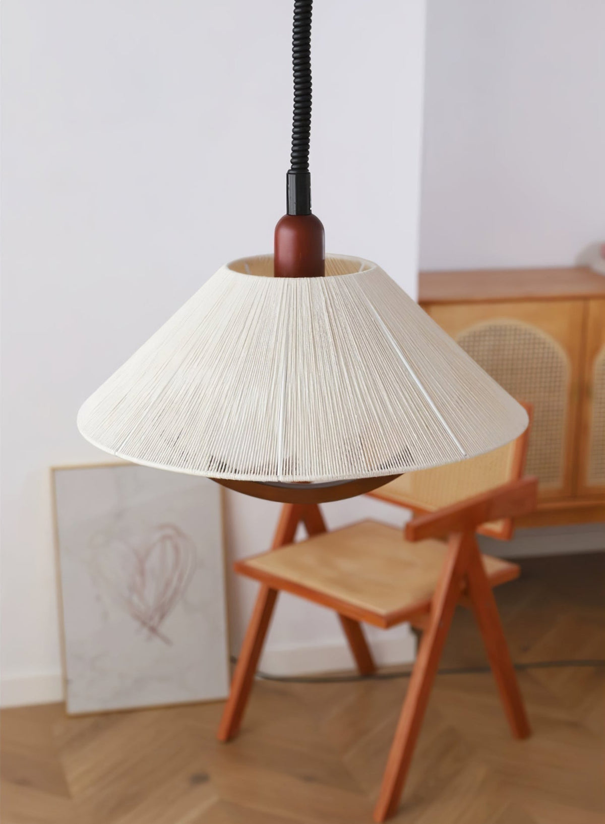 Reneria Minimalistische hanglamp van walnoot en beige