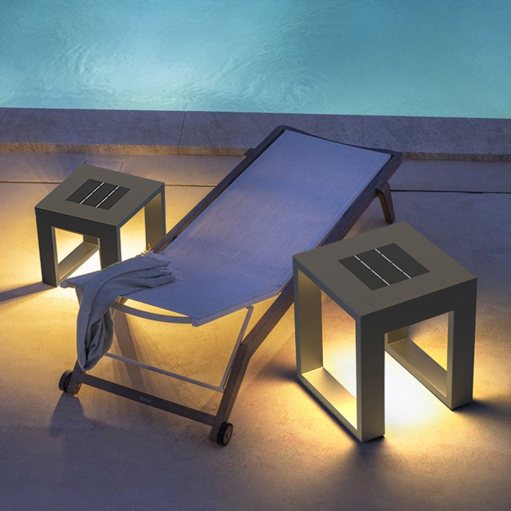 Orr Eenvoudige Holle Kubus LED Vloerlamp Zwart Metaal/Acryl Buiten
