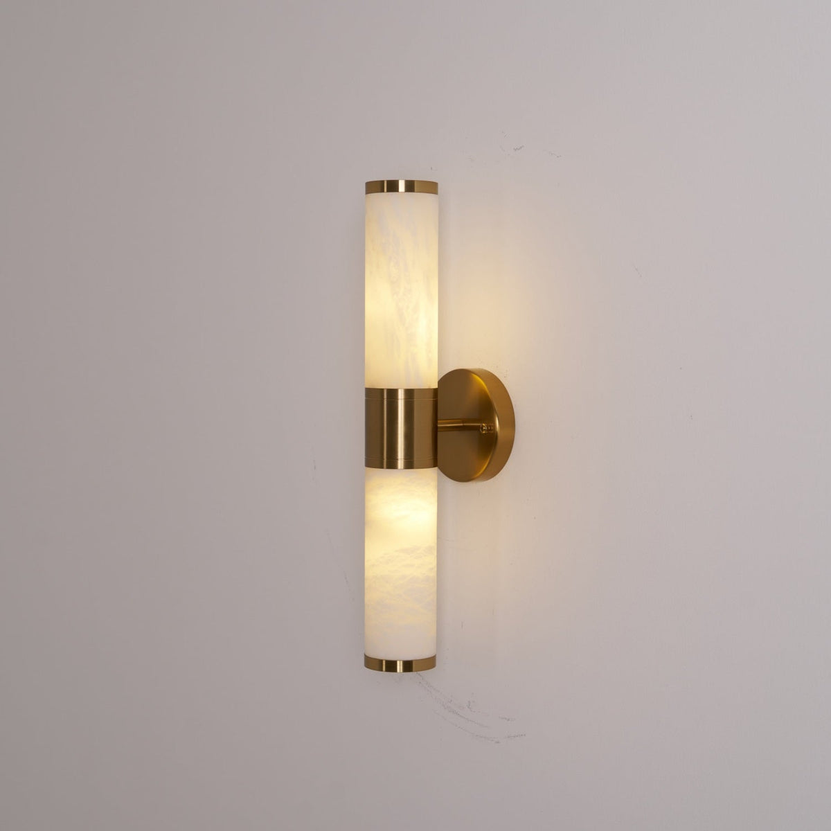 Tira Minimalistische wandlamp van albast