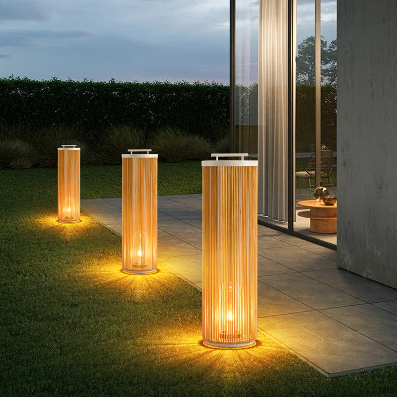 Ritta Retro LED Buiten Vloerlamp Kaki Metaal/Rattan Tuin