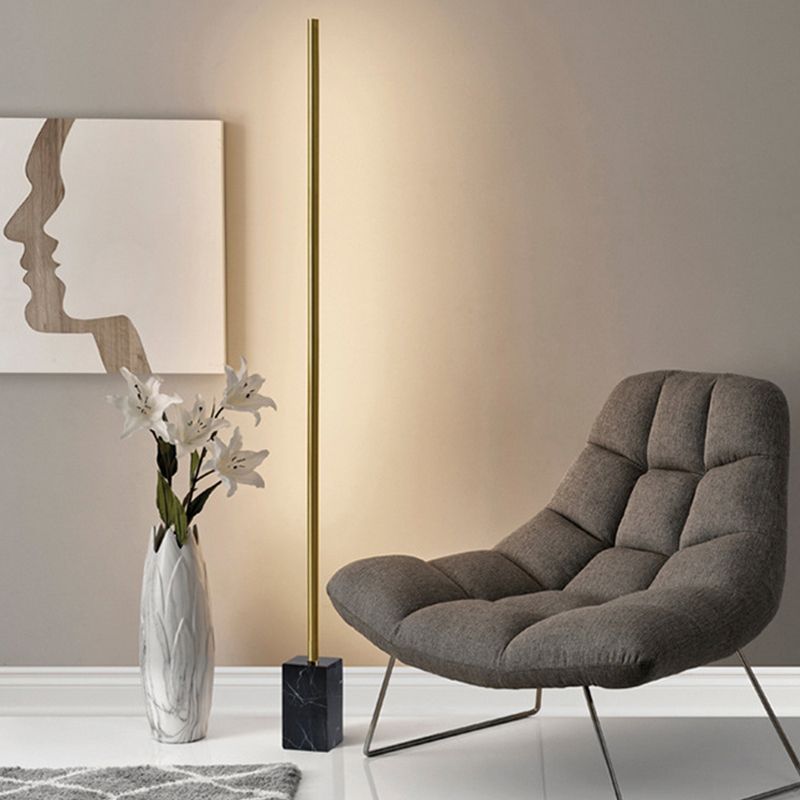Edge Moderne Minimalistische Lineaire Zwart/Goud Metalen Vloerlamp