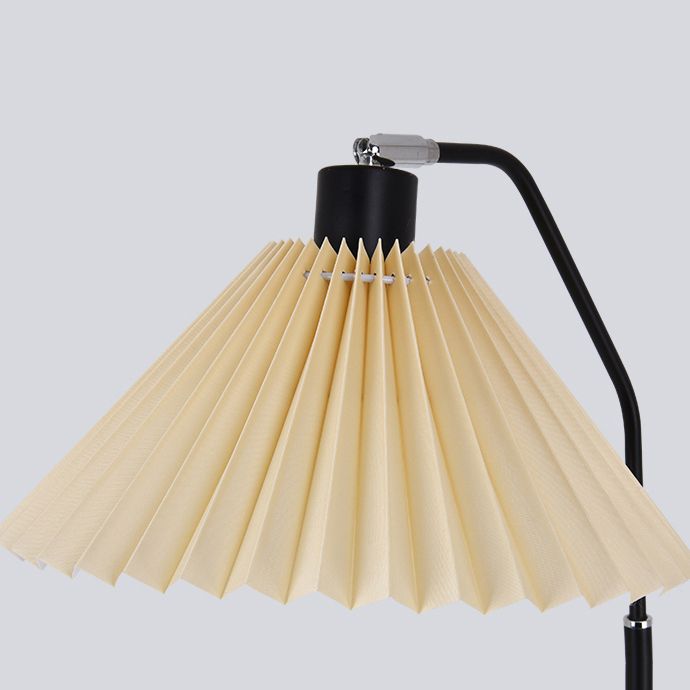 Ozawa Moderne Geplooide Vloerlamp Metalen Wit/Rood/Beige/Groen Eetkamer/Woonkamer