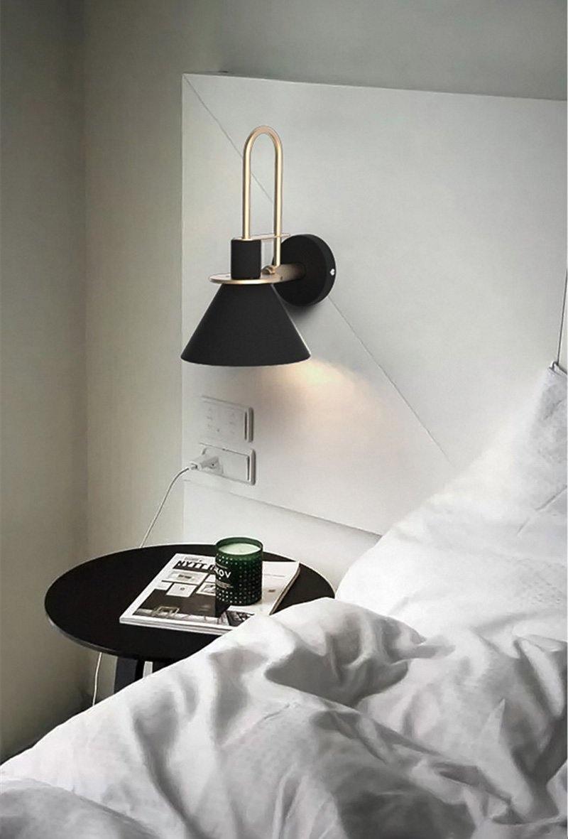 Solerine wandlamp zwart goud minimalistisch