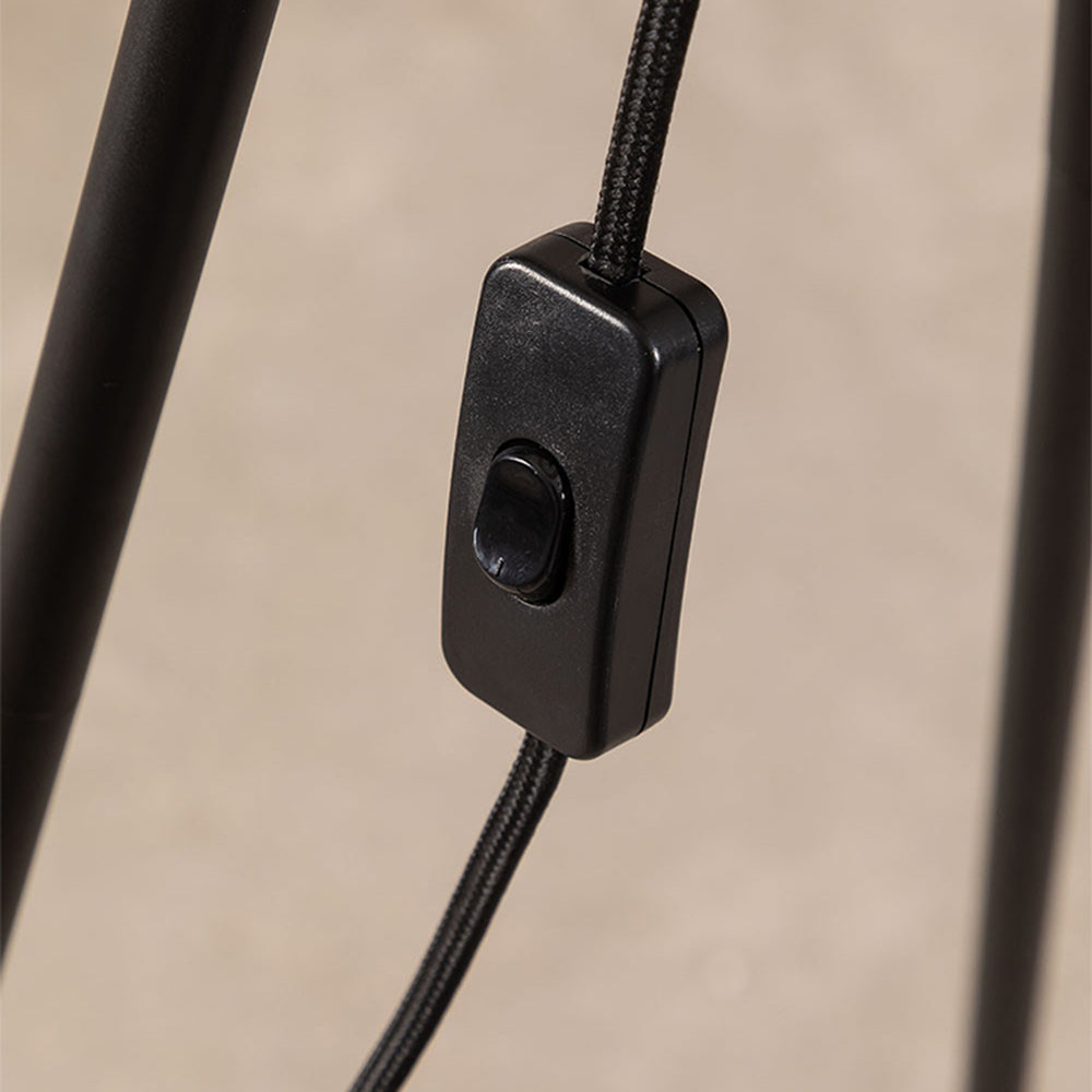 Ritta Design Ronde LED Vloerlamp Zwart Metaal Rotan Slaapkamer