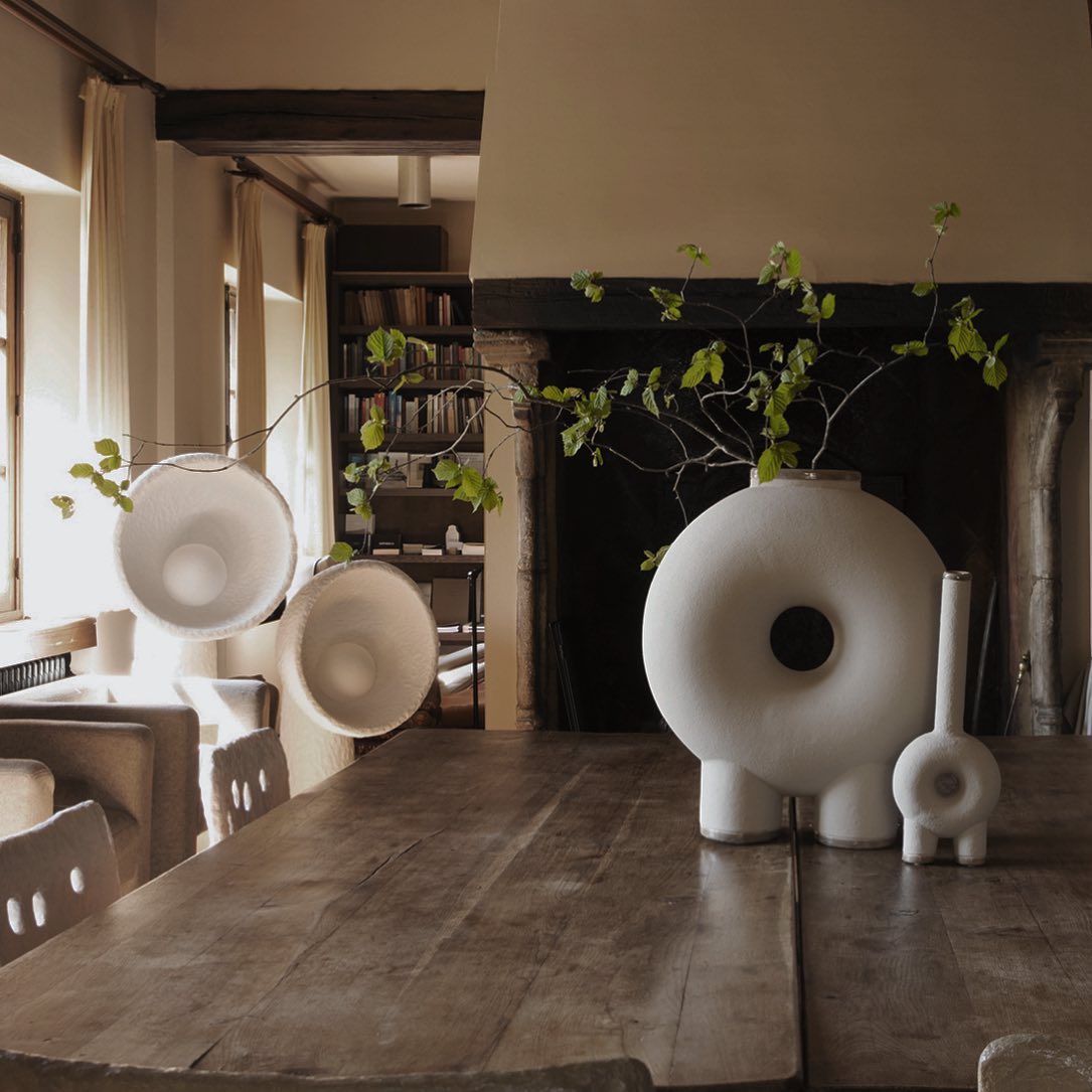 Ernionis Textured keramische vloerlamp