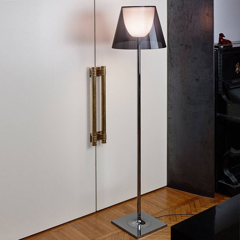 Eryn Moderne Koepel Staande Lamp Zwart/Grijs Metaal Slaapkamer