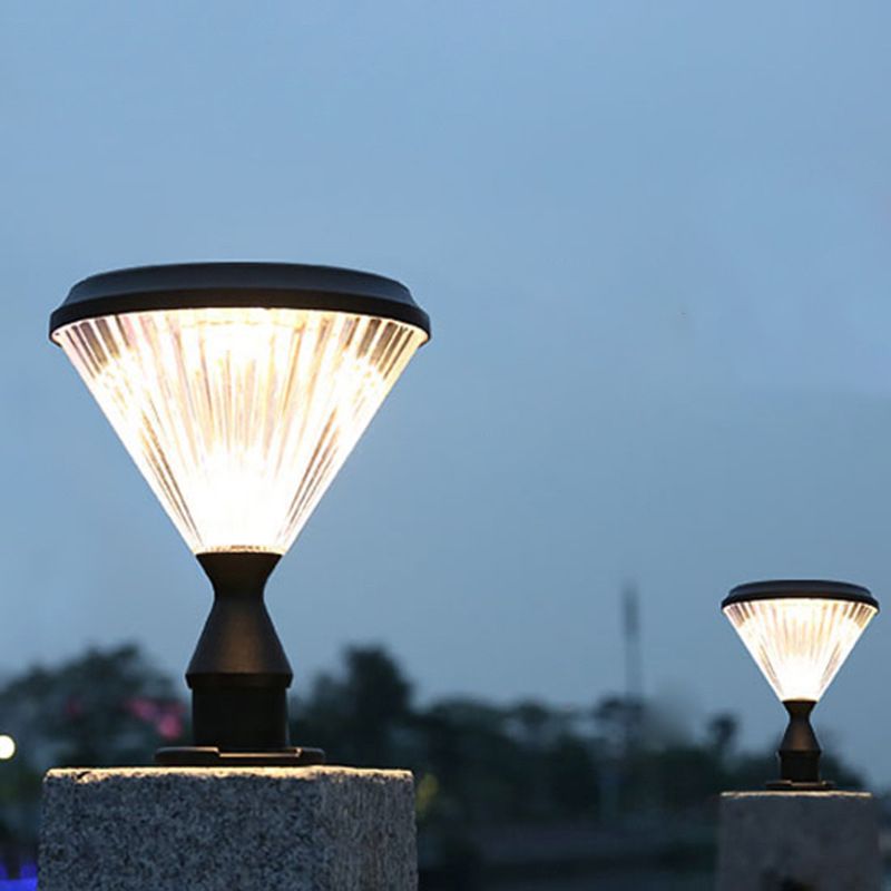 Riley Design Diamantvorm LED Buitenlamp Zonne Metaal/Acryl Zwart Tuin/Stoeprand/Balkon