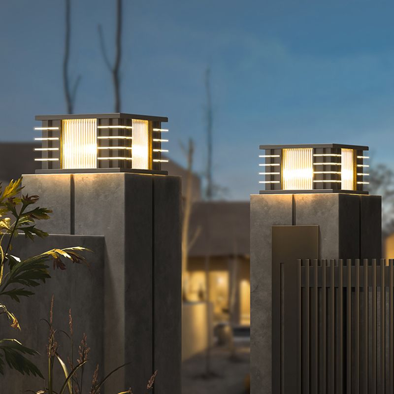 Riley Design LED Vierkant Buitenlamp Zonne Metaal/Acryl Zwart Tuin/Stoeprand/Balkon