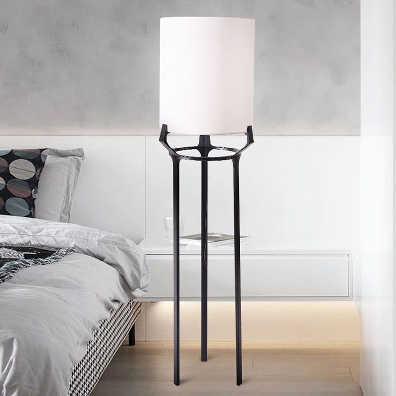 Eryn Eigentijdse Driepoot Vloerlamp, Wit, Metaal/Stof, Slaapkamer