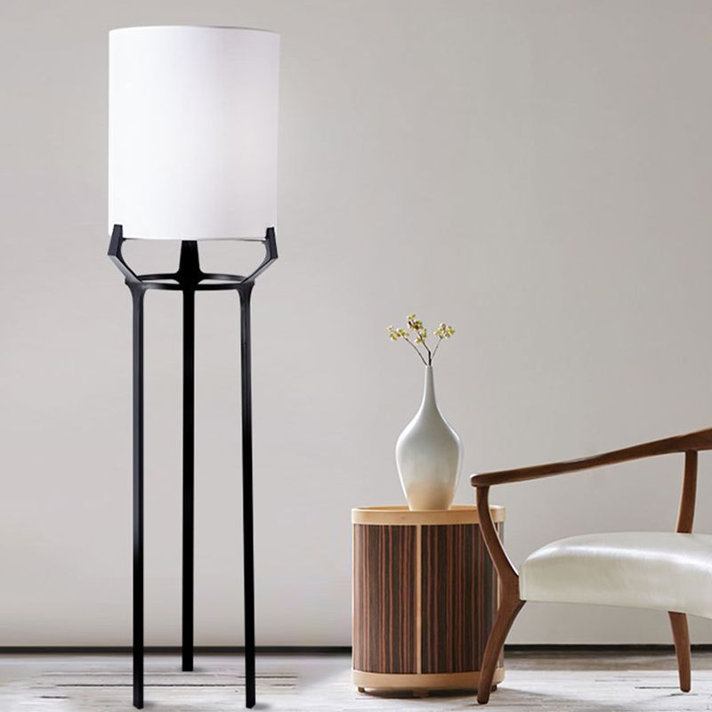 Eryn Eigentijdse Driepoot Vloerlamp, Wit, Metaal/Stof, Slaapkamer
