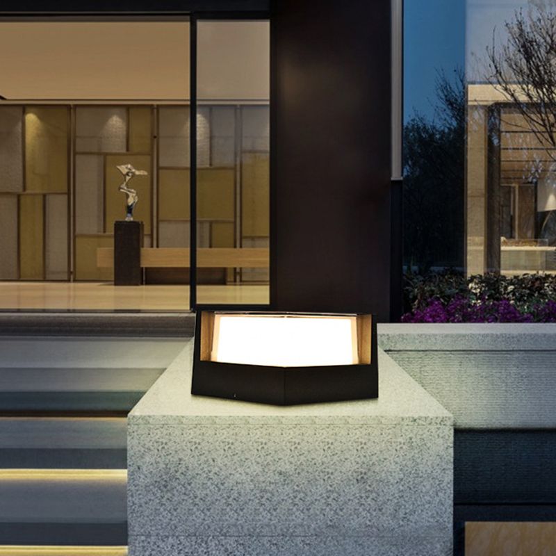 Riley Moderne LED Buitenlamp Zwart Metaal/Acryl Tuin/Stoeprand/Balkon