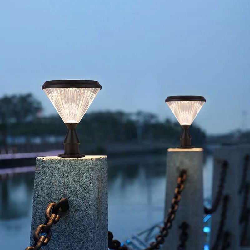 Riley Design Diamantvorm LED Buitenlamp Zonne Metaal/Acryl Zwart Tuin/Stoeprand/Balkon