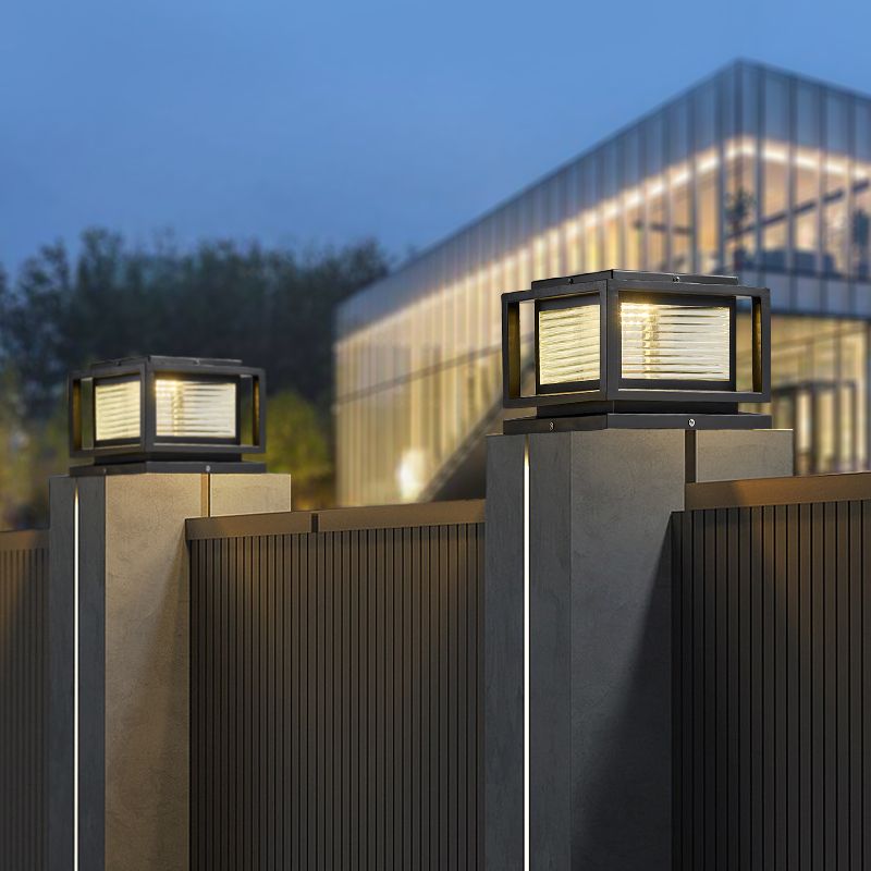 Riley Minimalistisch LED Vierkant Buitenlamp Zonne Metaal/Glas Zwart Tuin/Stoeprand/Balkon