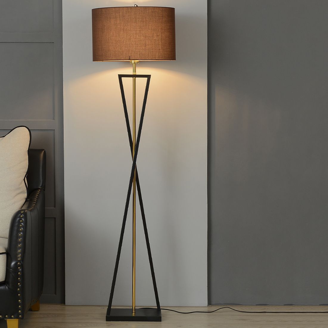 Eryn Retro Cilinder Driepoot Vloerlamp Metalen Stof Multi Kleur Slaapkamer/Woonkamer