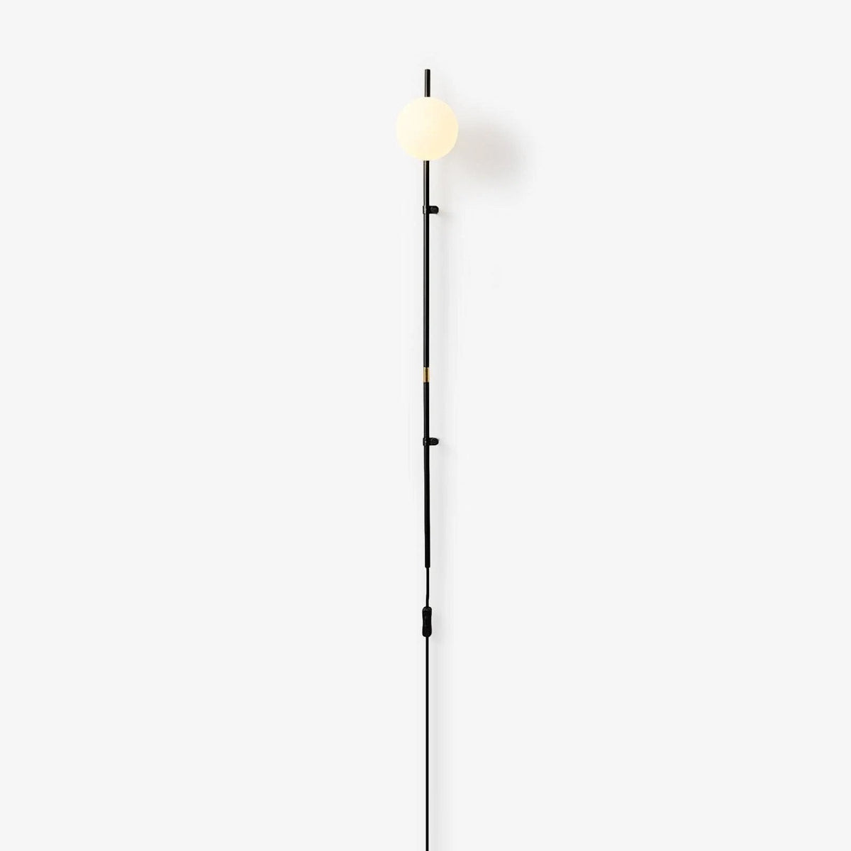 Curaeion Moderne minimalistische wandlamp met glas en stekker