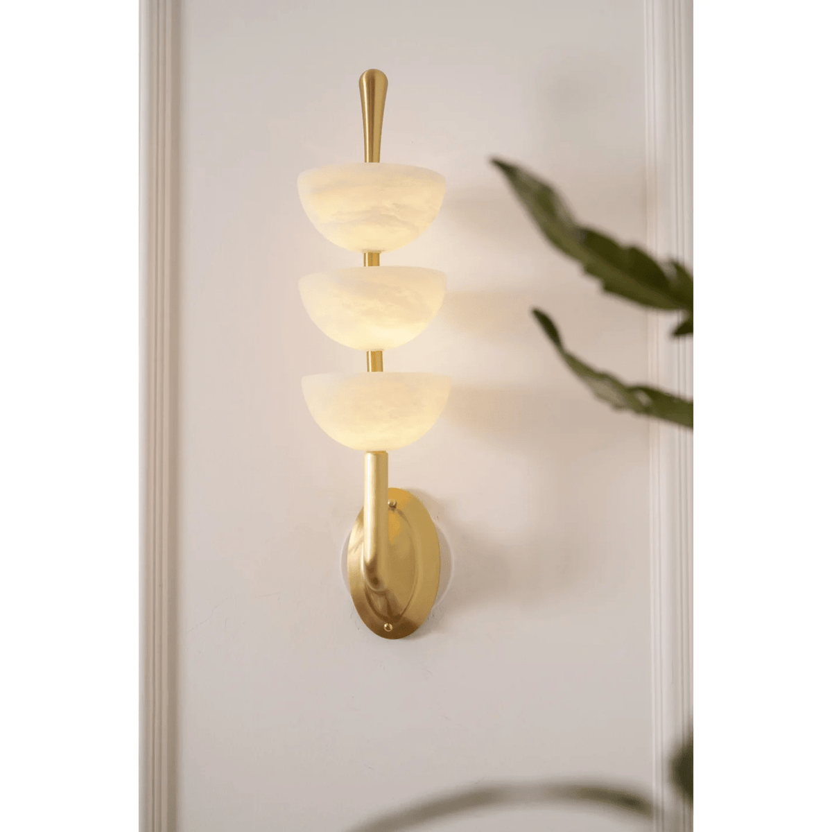 Ulmiraris albasten wandlamp