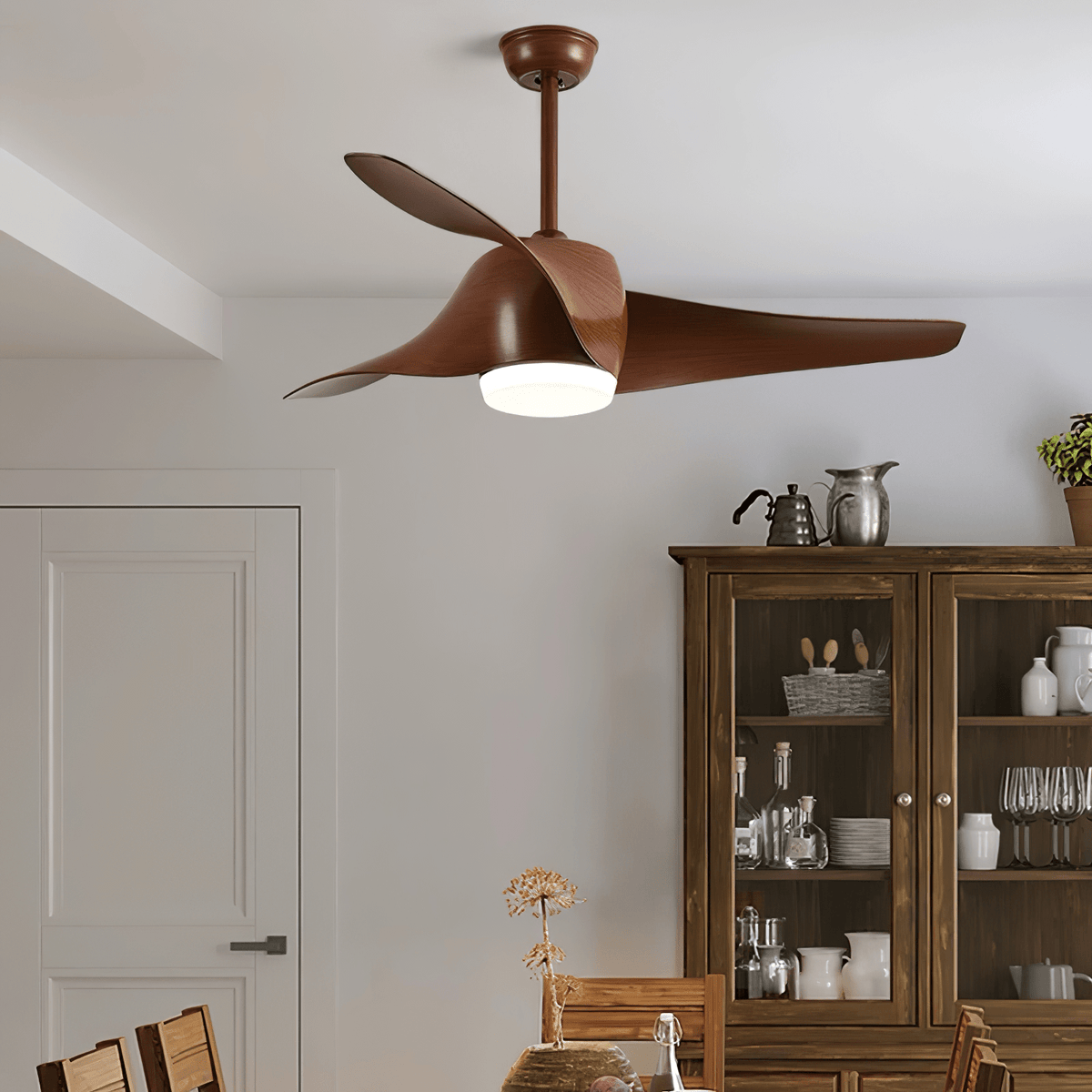 Umber plafondventilator met verlichting