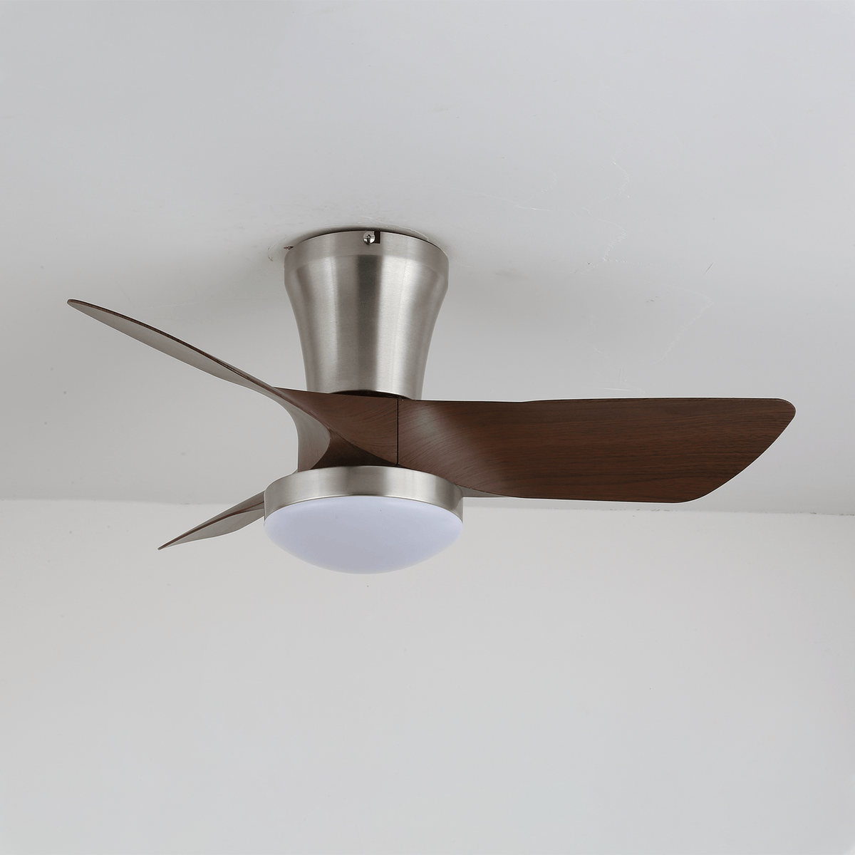 Trivon Moderne plafondventilator met verlichting van walnoothout
