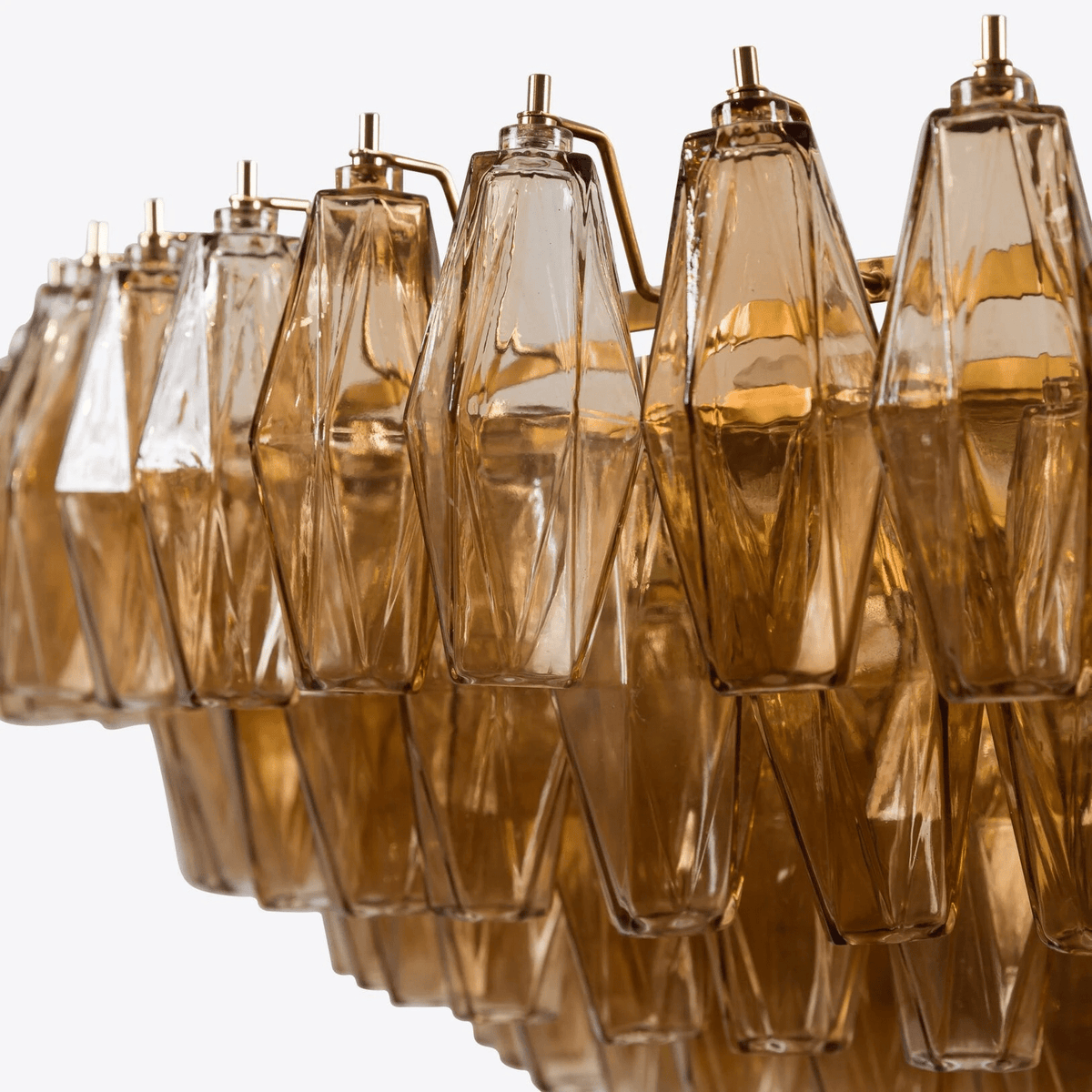 Celinora kroonluchter met gelaagde amber glas in vintage stijl
