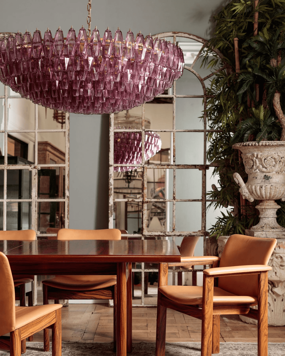 Celinora kroonluchter met gelaagde amber glas in vintage stijl