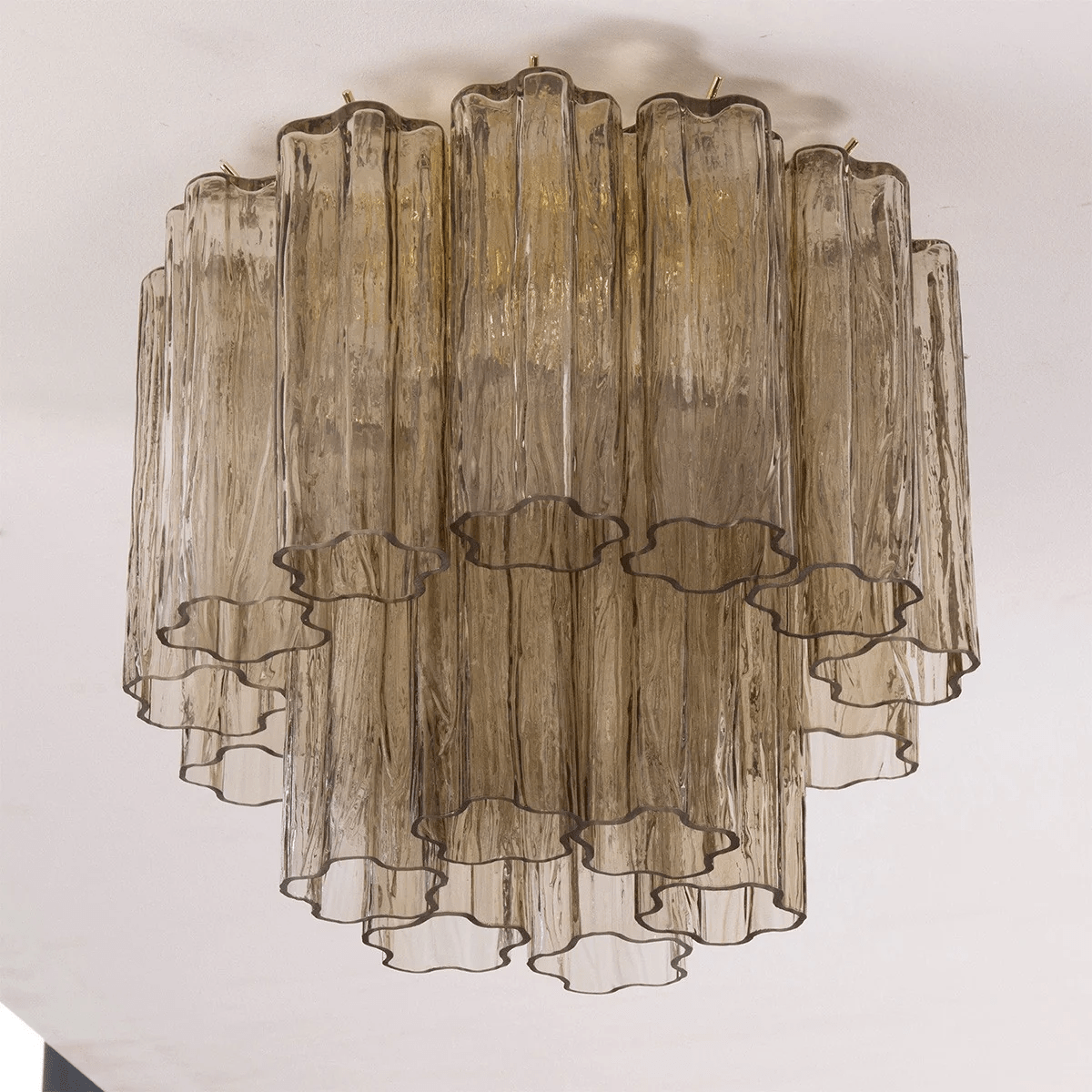 Serin plafondlamp in roze watervalstijl