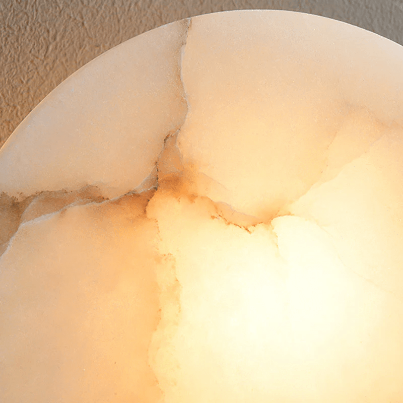 Nivisenne bergvormige wandlamp van albast