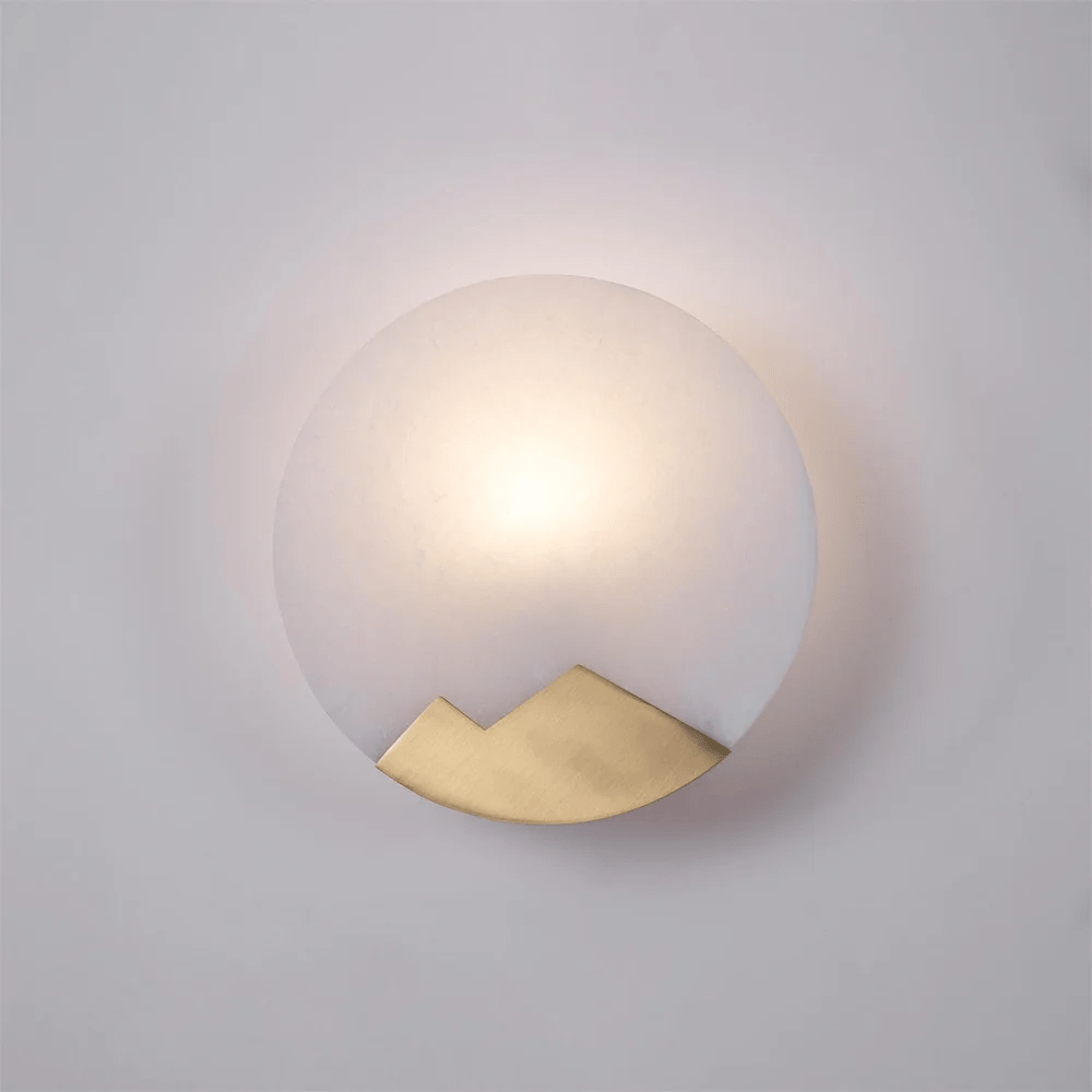 Nivisenne bergvormige wandlamp van albast