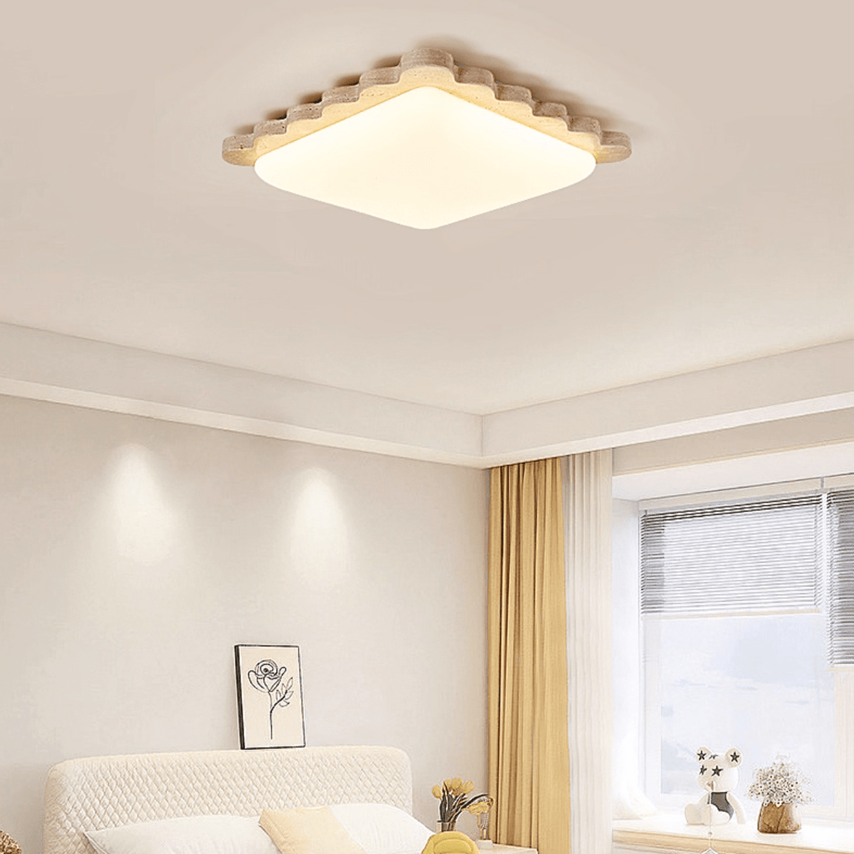 Crestwood plafondlamp in geel travertin met gebogen rand
