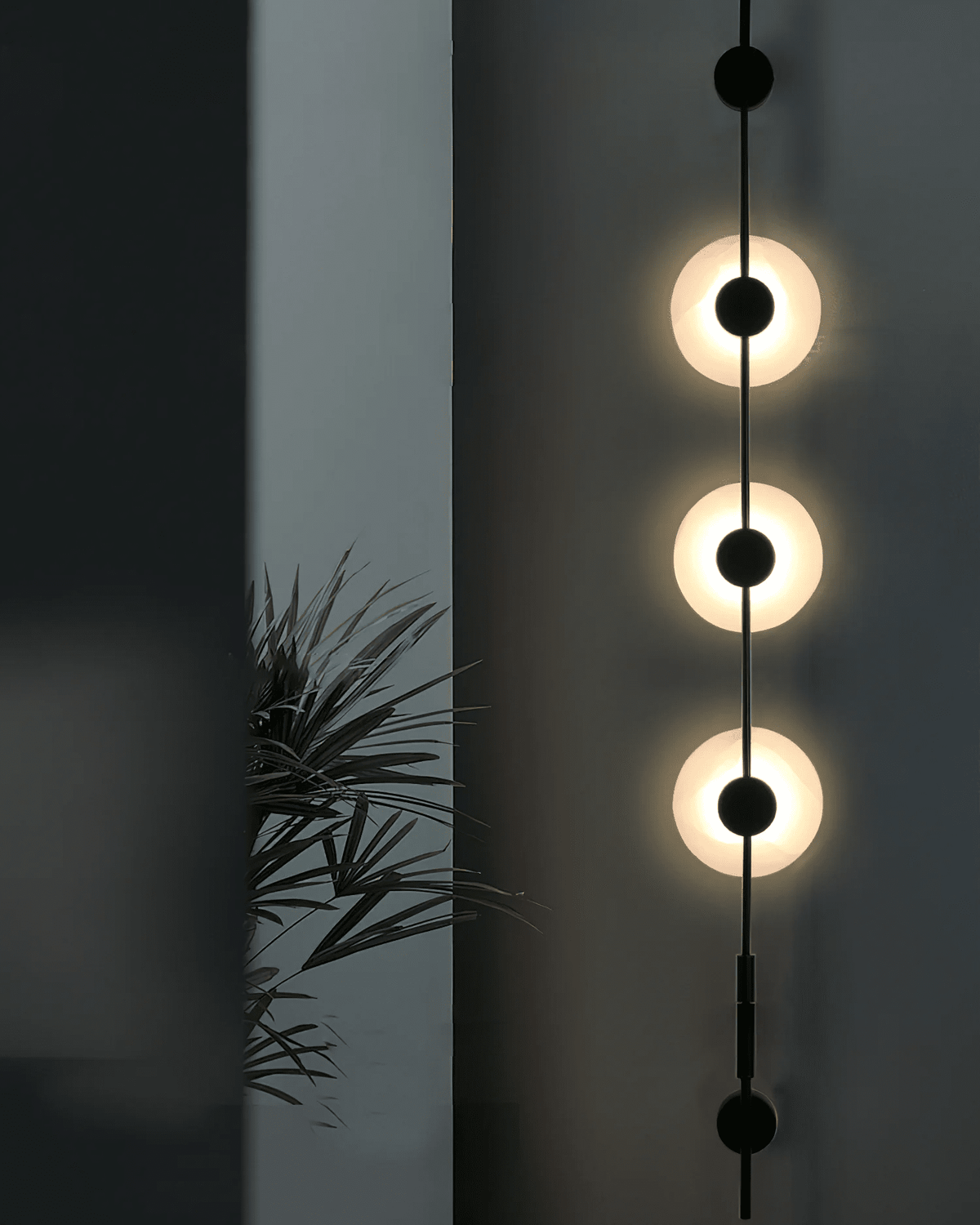 Neron albast verticale wandlamp
