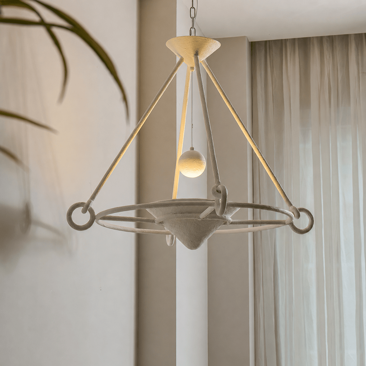 Sculptural kroonluchter van gips