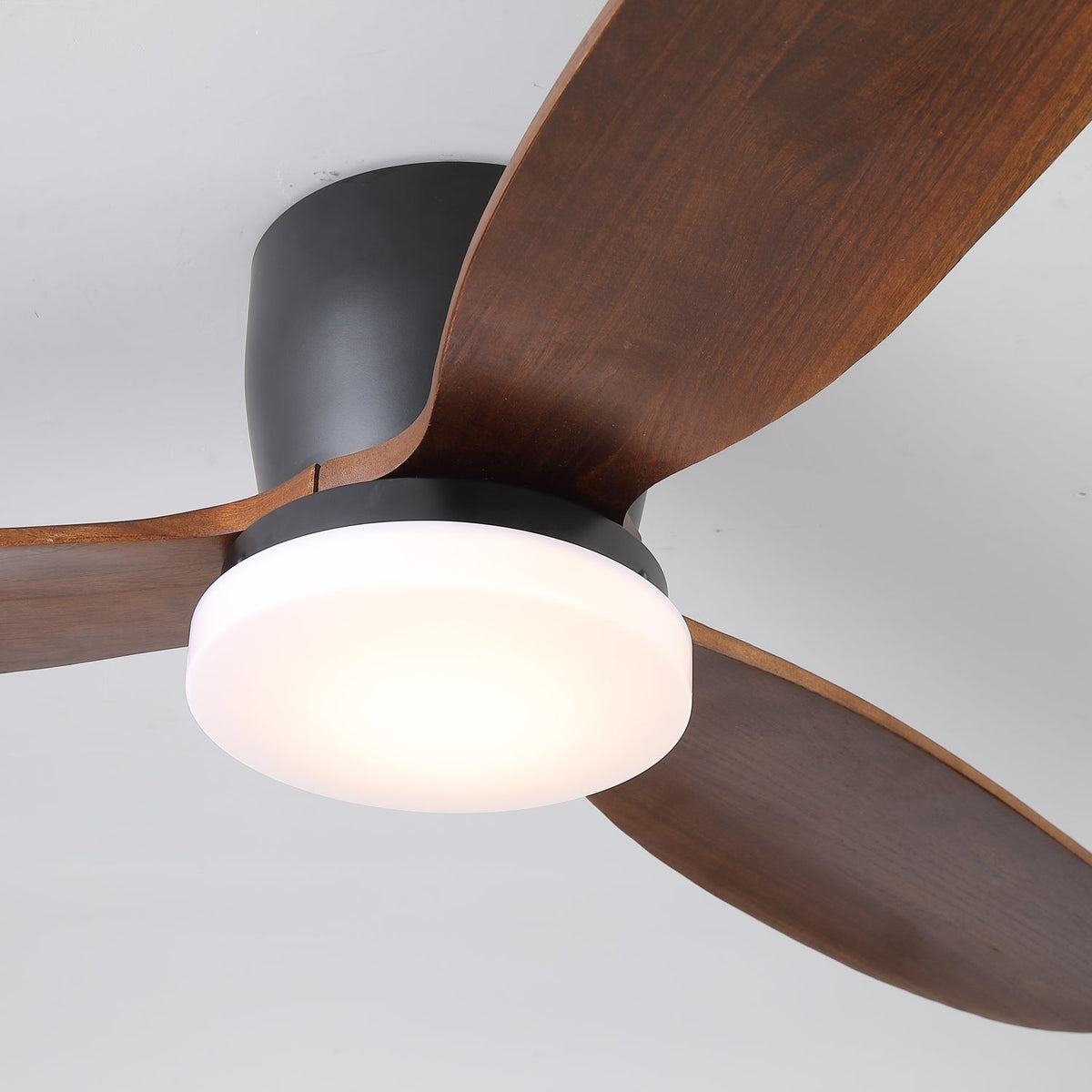 Athyrs plafondventilator met verlichting