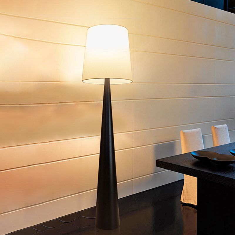 Eryn Kegelvormig Metaal Vloerlampen, 71"